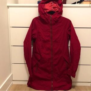Lululemon Rebel Rain coat